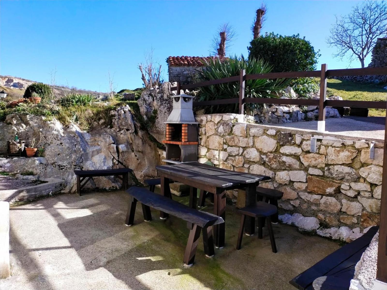 Casa Rural La Yaya Ortiguero Luaran gambar