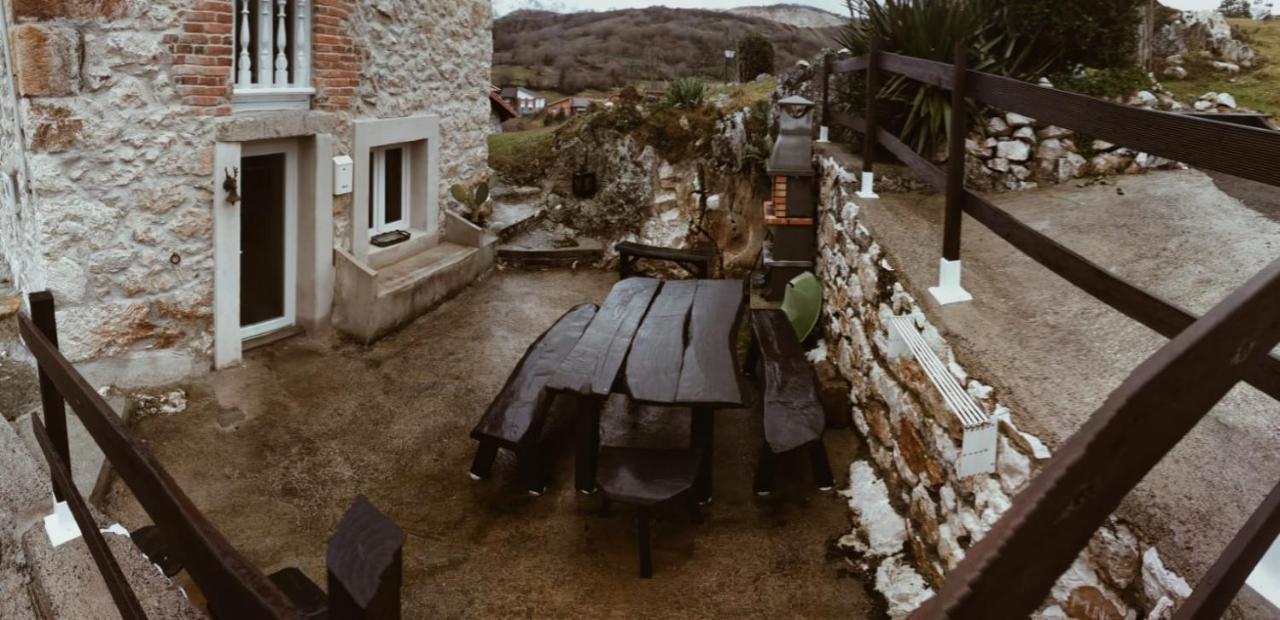 Casa Rural La Yaya Ortiguero Luaran gambar