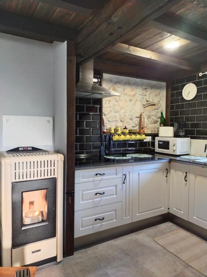 Casa Rural La Yaya Ortiguero Luaran gambar